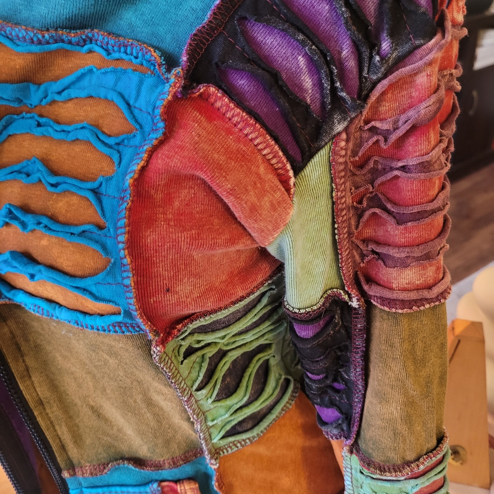 Rising International Multicolor Patchwork Utility… - image 3